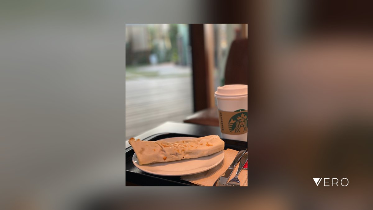 SillyGirl_T's tweet photo. มื้อเช้าก่อนเข้าประชุม
คนขยัน ทำงานทุกวัน 💪
#breakfast #workhard #holiday #starbucks #coffee #coffeetime #caramelmacchiato #hotcaramelmacchiato #caesarwrap #chickencaesarwrap https://t.co/cdjj8hhSiM https://t.co/IamVlnvCef