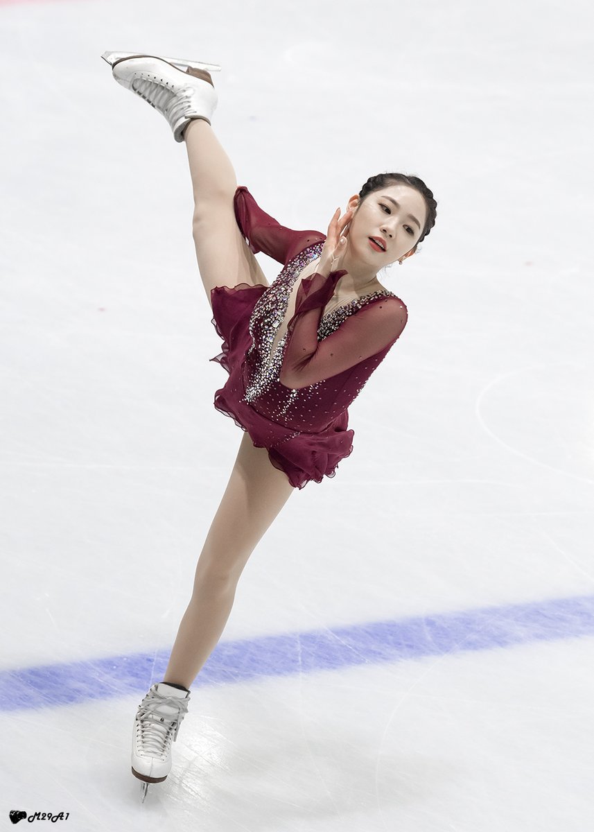 mortar29a1's tweet photo. 2020.02.21.전국 동계체전 - A조 여자 대학부
최다빈 선수 - 프리경기
101th National Winter Games
#2020동계체전 #최다빈 #DaBinCHOI https://t.co/YnNA5QPSeK