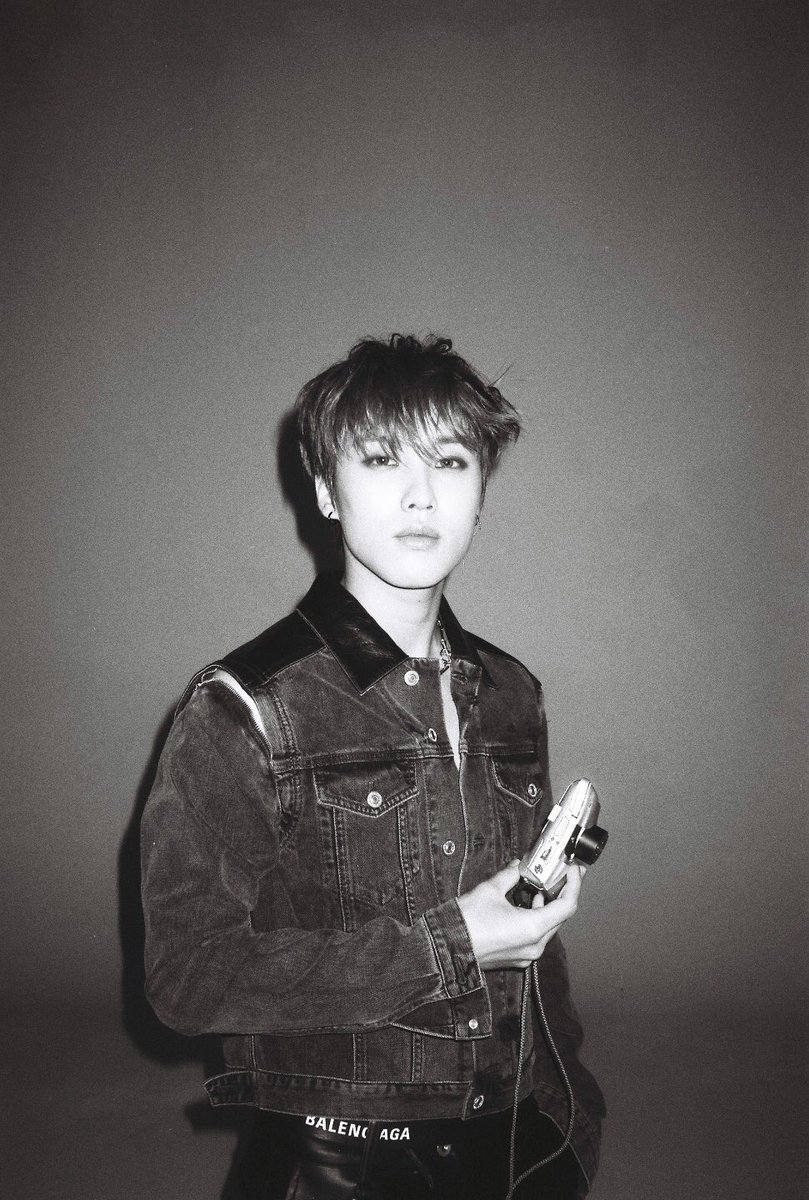 : Olympus MJU II Zoom 80: Lomography Lady Grey 400 / Ilford XP-2or this is a filter/preser from Juyeon’s ricoh. #TBZ카메라  #THEBOYZ  #더보이즈  #제이콥  #JACOB