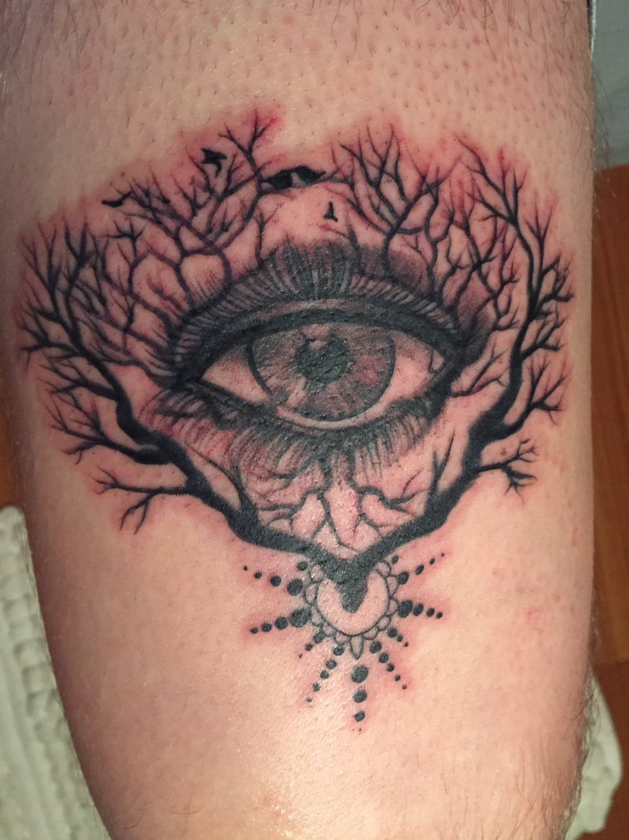 Mikey_DeBriel44's tweet photo. Whatcha know about them thEYE tats🧐 https://t.co/3hhruVQ51K