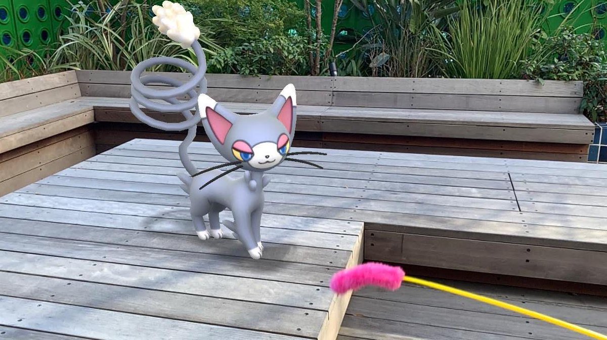 Pokemon Go Japan 今日は 猫の日 是非こねこポケモンの エネコ や ねこかぶりポケモンの ニャルマー の Gosnapshot を撮って投稿してください