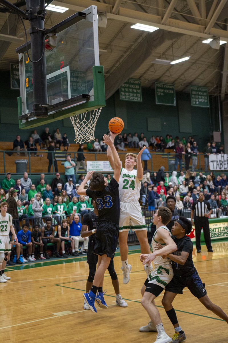 sbrooks525's tweet photo. @Daniel_brooks23 with game high 18 points and 8 rebounds contributing to impressive team play winning 73-35 vs May River in Round 2 of the AAA State playoffs. #ThisTeamIsSpecial #TooManyWeapons https://t.co/e75Oec1FsF