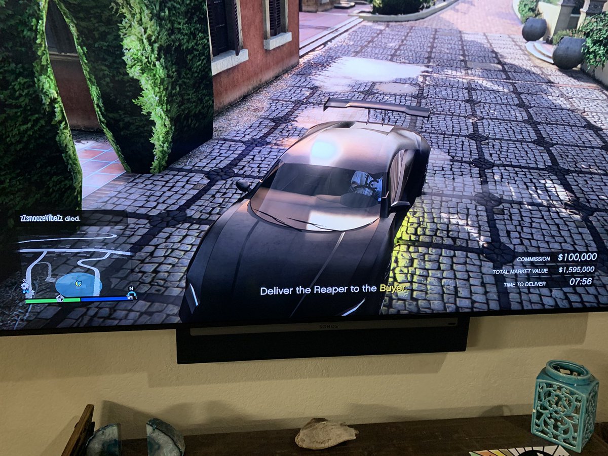 Rang3rsFanatic's tweet photo. @RockstarGames help! Cheated me out of 100K. Anything you can do? Delivered and wouldn’t acknowledge it or let me out! https://t.co/DsZpQ2GGNY