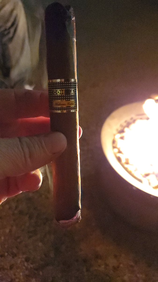 CajunsFan's tweet photo. Nothing like a good Cuban cigar after a Ragin' Cajuns VICTORY!
#GEAUXCAJUNS
.
.
.
#Cajuns
#CubanCigar
#Cohiba
#CubanCohiba
#LiteMyFire https://t.co/G2FuC1D31F
