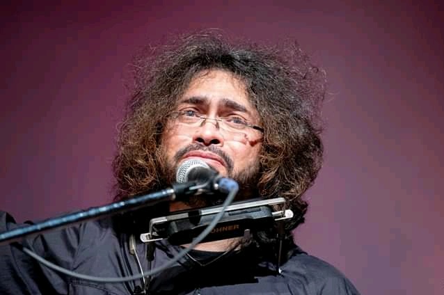 Biswajit304's tweet photo. @rupamislam74 @rupamislam74 এই নিয়ে দ্বিতীয় বার তোমার চোখে জল দেখলাম দাদা,,বাংলা রক হেরে যায়নি আমরা হারতে দেবো না বাংলা রক কে,। বাংলা রক কোনো নিচু জাত না। ইতিহাস এর পাতায় তোমার লেখা এই থাকবে দাদা।বাংলা ভাষা হারেনি, আমরা হারতে দেবো না দাদা। জয় রক🖤🖤🖤 https://t.co/KjODV8Tv6Q https://t.co/lzSIzjgPCu