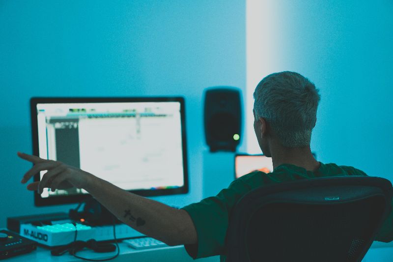 OffCentreDJ's tweet photo. 5 Tips on Becoming A Music Producer - https://t.co/XSN3GdtfbN https://t.co/ukra2GqfX6