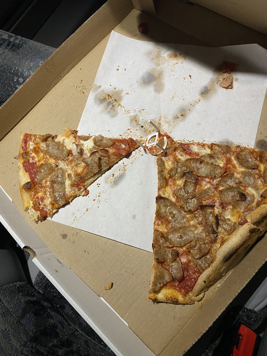 PacersJJ's tweet photo. I won’t let anyone say a bad thing about our producer @LeinoMax #PostGamePizza #ontoToronto https://t.co/O6sUZusVbU