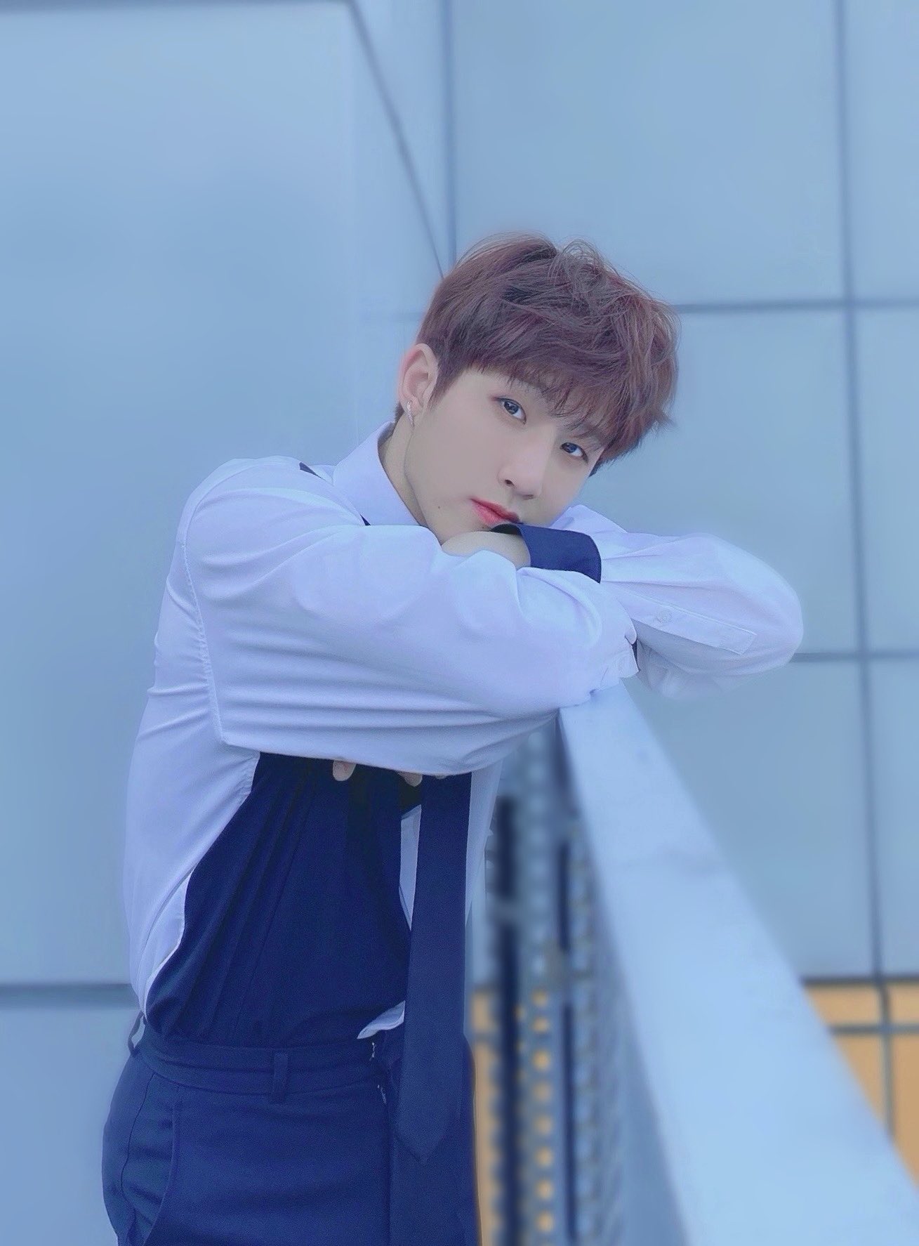 ASTRO ジンジン JINJIN 写真集 ON YOUR MARK Jinjin (ASTRO) - 2023 Official Magazine 'ON YOUR MARK