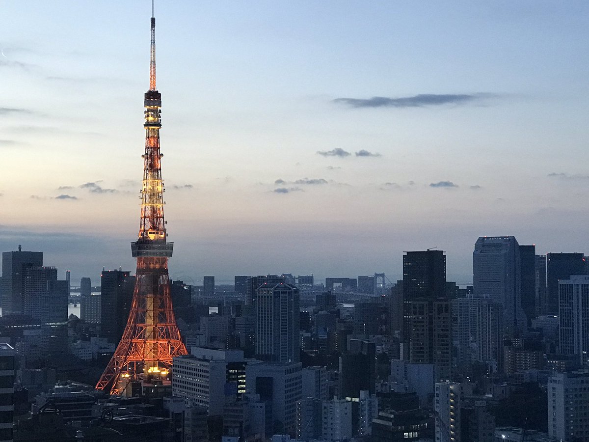 naka6san's tweet photo. Day18-19
Today:13:00-24:00
24:00-22:00
Total:214h

朝方から夜明けにかけて眠気のピークがきて日光を浴びたら目が覚めた。
日光すごい！

#42tokyo #piscine https://t.co/R2TCbXoQdE