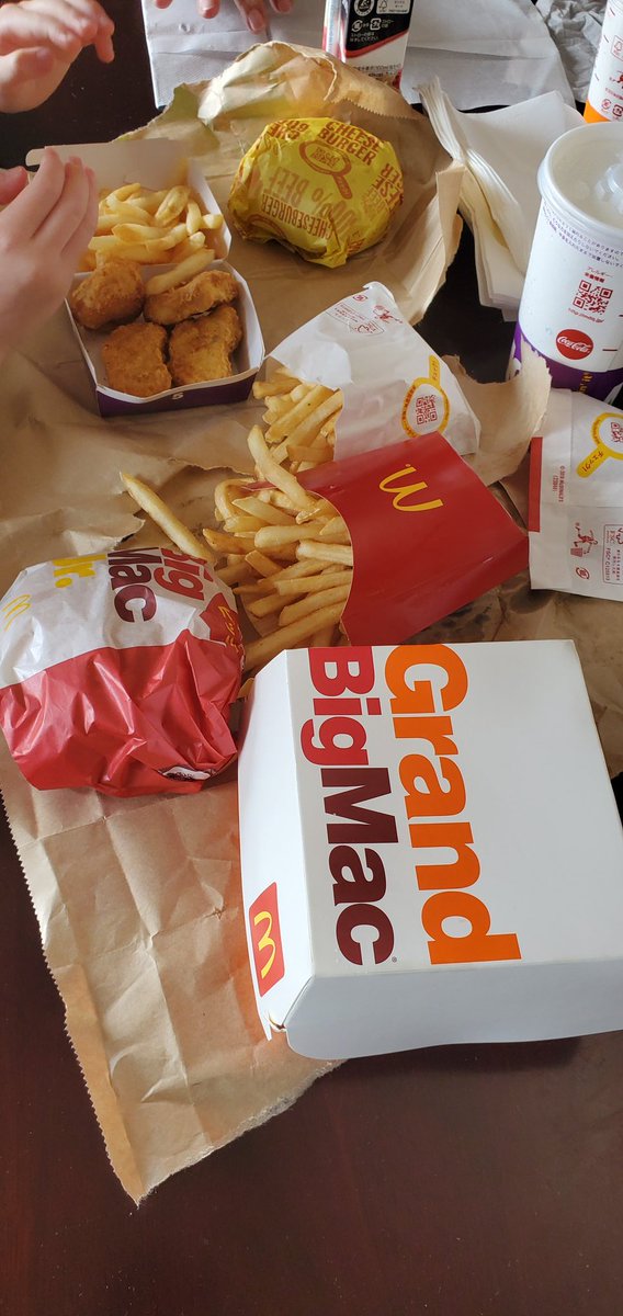 carrera_2020's tweet photo. #お昼ご飯
#grandbigmac
#Bigmacjr https://t.co/dxVtyzc6iB