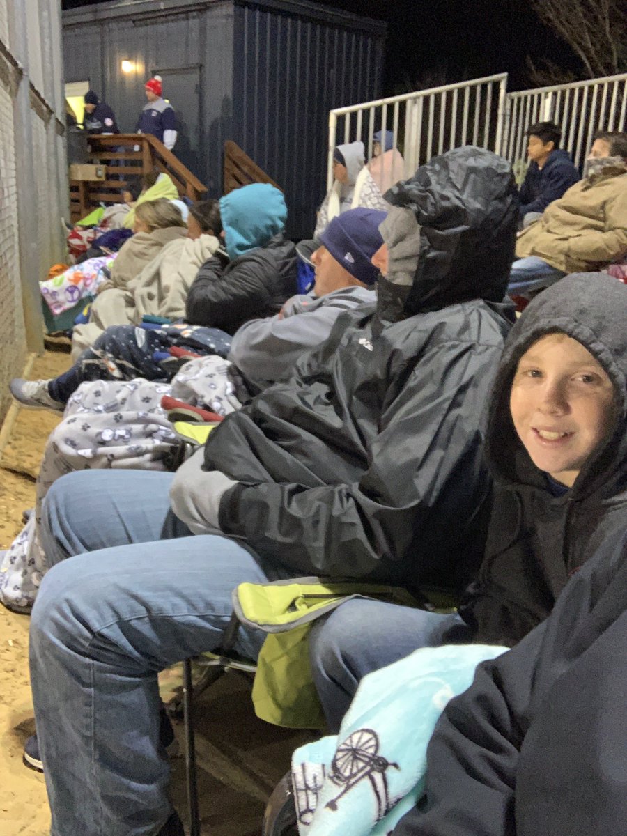 BishopSoftball's tweet photo. Packed stands tonight for a solid 18-3 win vs Seven Rivers🥳🤩🥎 #fastpitch #canes #grindtime #family #Bishopstrong #WeareBishop #A1’ers https://t.co/AyHi1uCj80