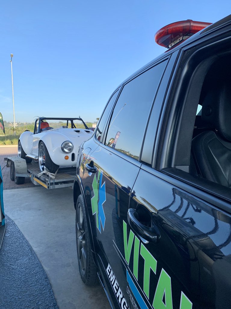 Transport3r_T's tweet photo. Itโs testing day.
#Transport3R_T
#Backdraft #BackdraftRacing #SAEnduranceSeries #PorscheCayenneGTS https://t.co/Px7svaCFvF