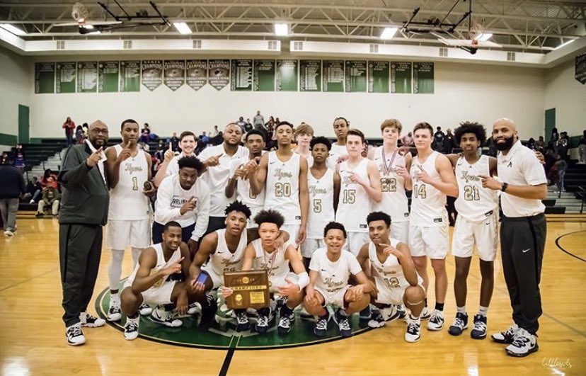 ULTIMATE_Preps's tweet photo. 🏆THE CHAMPS ARE HERE!🏆 District 1️⃣4️⃣-AAA, ARLINGTON TIGERS 🐅🐯 https://t.co/XX94bKKffK