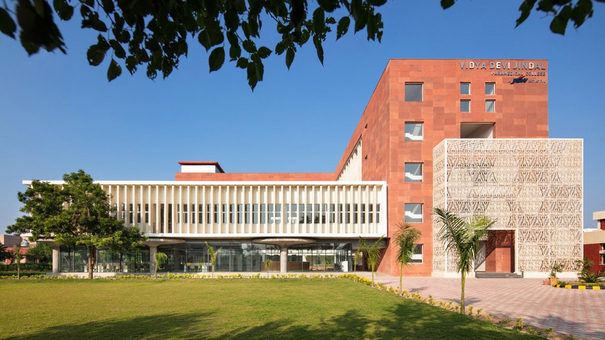 SpaceMatters uses red sandstone and marble for medical college in Agroha, India: at.dezeen.com/2PcA4BO