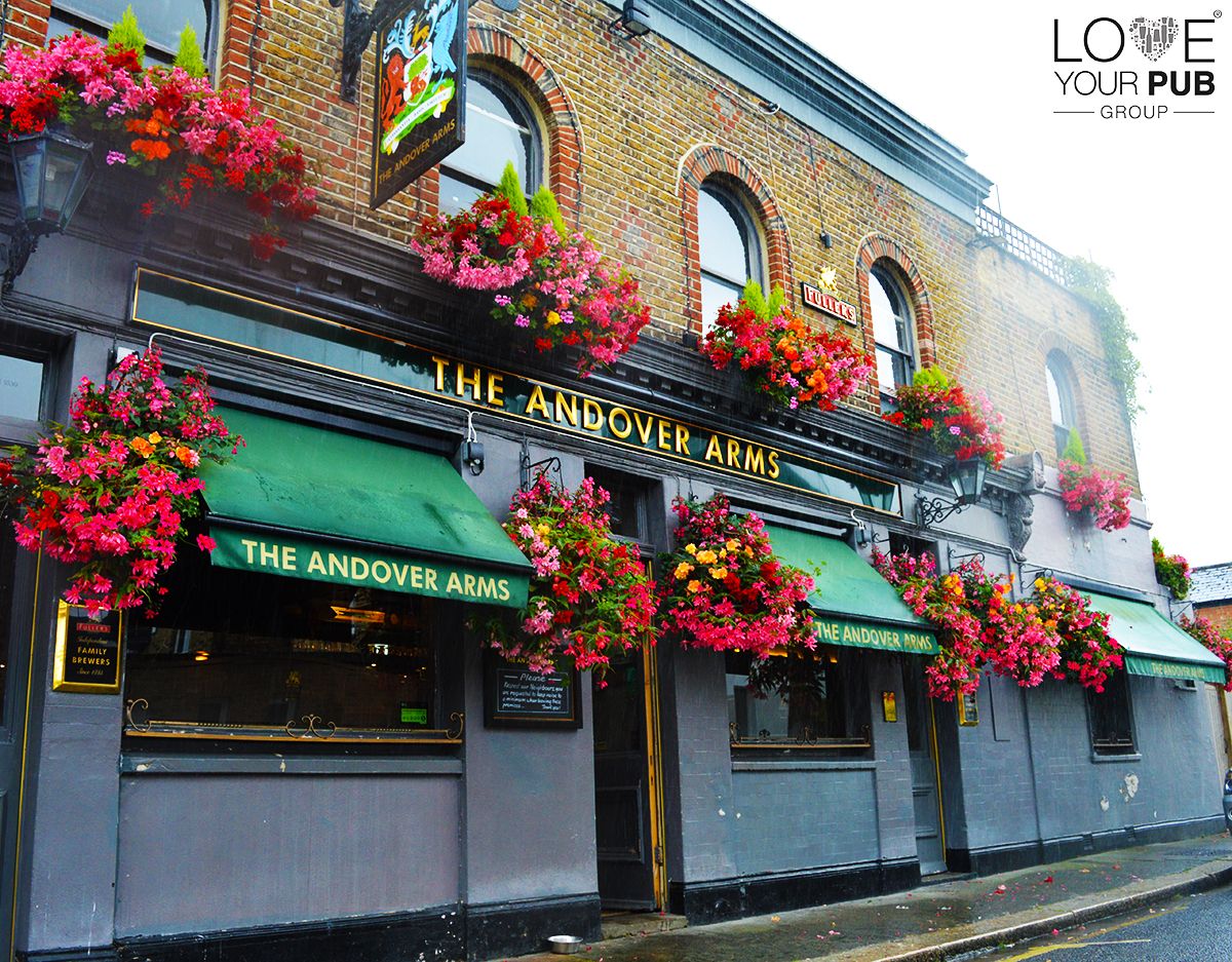 TheAndoverArms's tweet photo. It's the weekend! Start yours the right way and come on down to The Andover Arms! 

#theandoverarms #hammersmithpubs #foodie #foodporn #cocktails #mixology #gin #wine #wineoclock #ginoclock #craftbeer #beeroclock #cheflife #chef #restaurant #bar #mixologist #martini #gincocktail https://t.co/b3CprgrTFu
