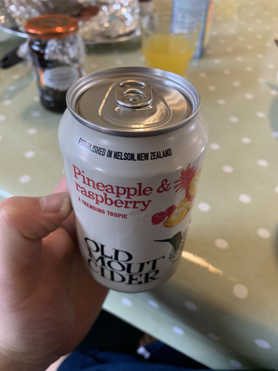 joepren96's tweet photo. @OldMoutCiderUK Hi, we bought a crate of cider and all of the cans are sealed but have nothing in them, is there anything we can do to return these? https://t.co/NZTUANYO2t