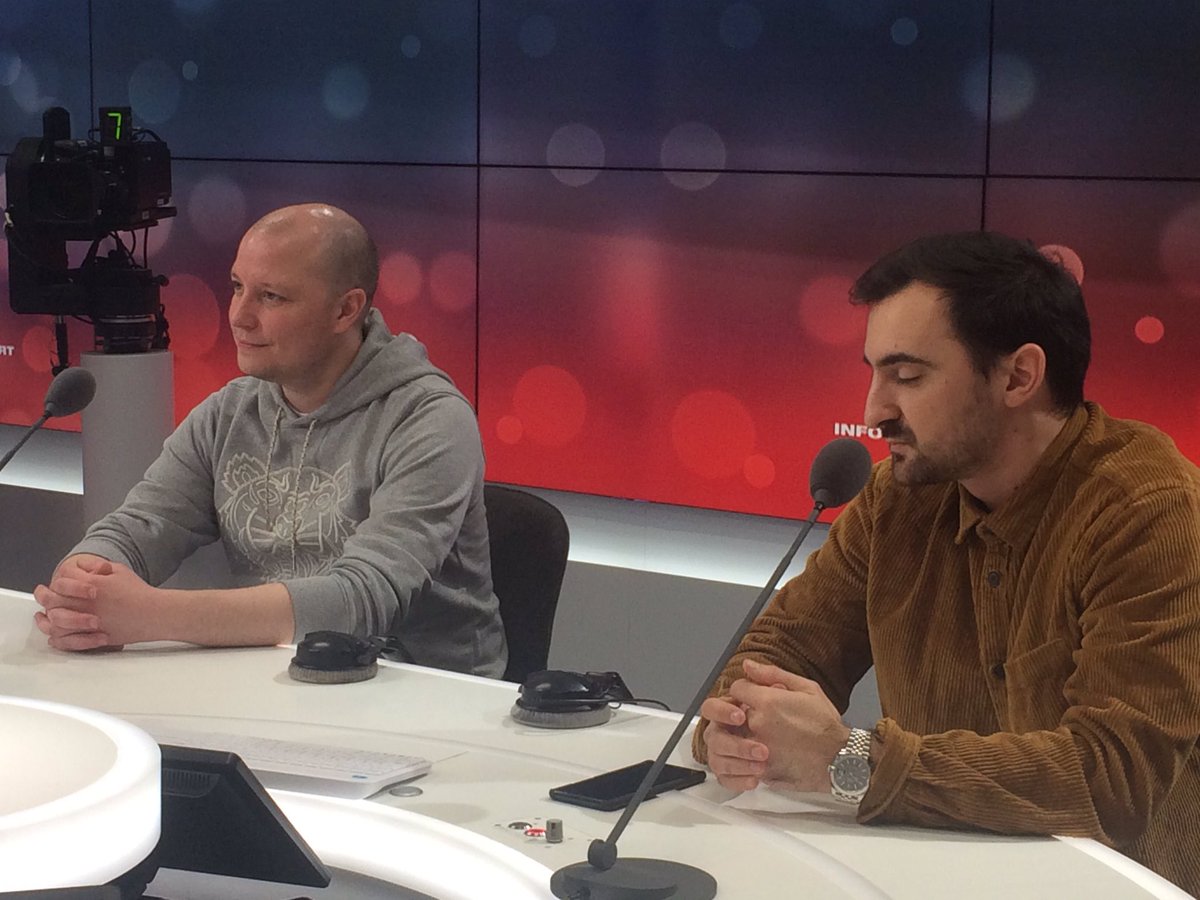 Ce matin,  <a href="/Fsorel/">François Sorel</a> et <a href="/GrablyR/">Raphael Grably</a> recevaient Guillaume Berlemont, directeur marketing et comº <a href="/Samsung/">Samsung Electronics</a> et @Akis_Evan, vice-président <a href="/oneplus_fr/">OnePlus France</a> pour évoquer les nouveaux modèles de smartphone qui marqueront l’année 2020. Pour réécouter 👉 rmc.bfmtv.com/mediaplayer/au…