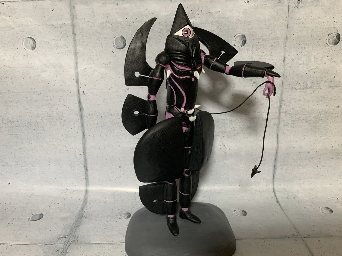 アラク エルシャダイの堕天使たちは背中から悪魔のような尻尾が生えています これは天使の羽が堕天 空から隕石のように地上に落下する の際に羽が燃え尽きて根本だけが残った物です 漫画 エルシャダイ セタ 2巻のサリエルのセリフより