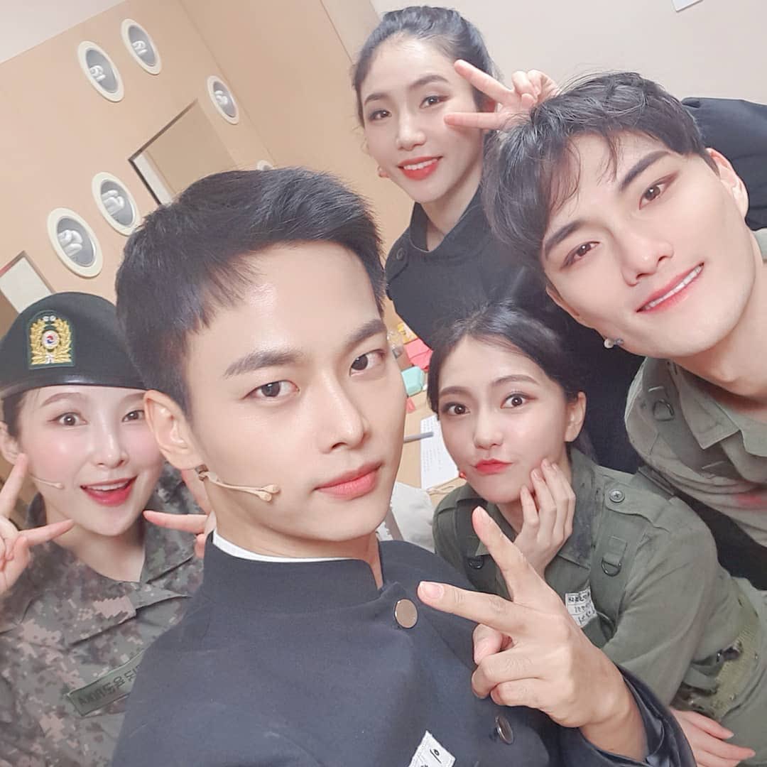 MarinaLeoN3010's tweet photo. 💂‍♂️🇰🇷💂‍♂️
𝕽𝖊𝖙𝖚𝖗𝖓. 𝓟𝓻𝓸𝓶𝓲𝓼𝓮 𝓸𝓯 𝓸𝓷𝓮 𝓭𝓪𝔂
𝐂𝐡𝐚 𝐇𝐚𝐤𝐘𝐞𝐨𝐧
#귀환 #해일

𝟡𝟘 𝕝𝕚𝕟𝕖 𝕍𝕀𝕏𝕏
@CHA_NNNNN✌🏾✌🏻 @JUNGTW_LEO
#평생지기  ∞♋️♏️#택엔 
#빅스 #엔 #레오 #차학연 #정택운 https://t.co/NVRBHhyebK