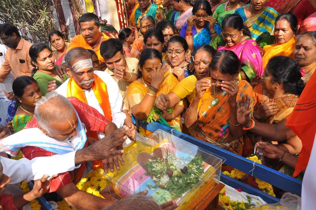 hindumahasabha3's tweet image. இந்து மகா சபா சார்பில் சென்னையில் ஸ்ரீ ராமர் பாதுகைபூஜை மாநில தலைவர் த.பாலசுப்பிரமணியன்ஜி கலந்து கொண்டார்.... 
#hindumahasabha #Ayodhya #ayodhyajudgment #Temple #up