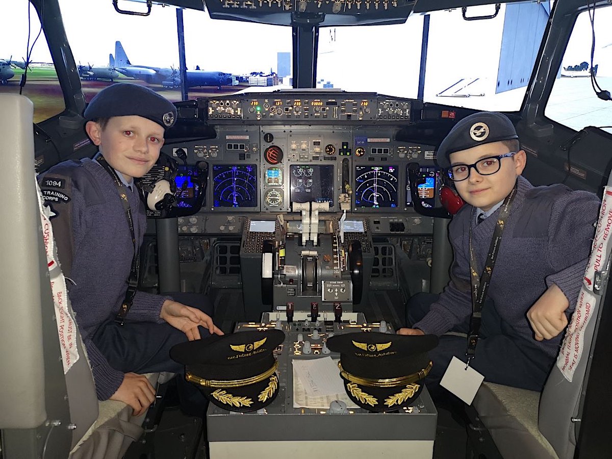 BeeAviators's tweet photo. It was a true pleasure to have 1094 Ely Royal Air Force Air Cadets joining us and experiencing the first day of its kind. Their passion for aviation really did shine. 🐝💫✨ https://t.co/dJkaCnrBeL