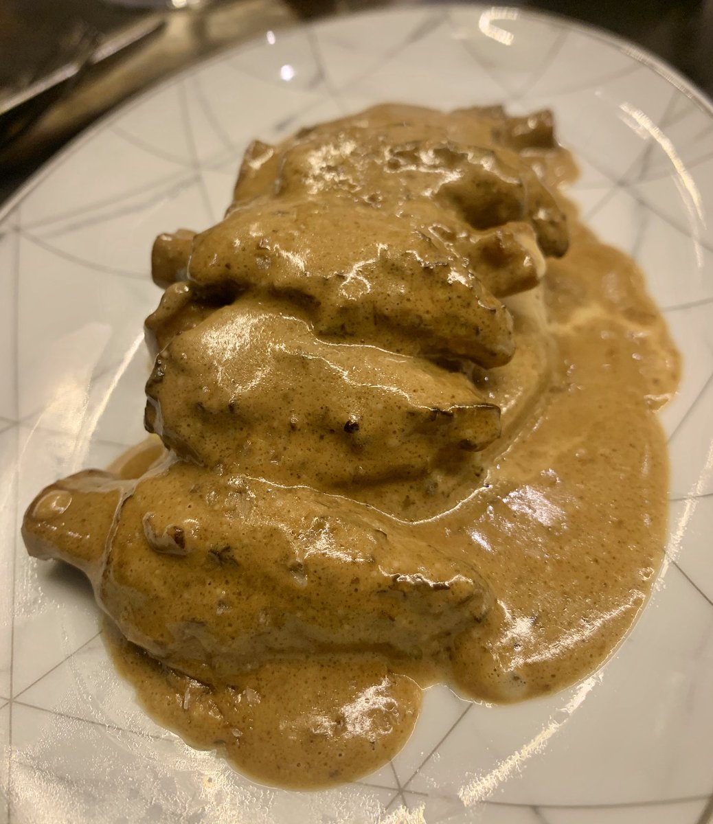 dvillarrib's tweet photo. Cigalas con sobrasada, colmenillas con foie, steak tartar y chocolate con aceite y sal. #hardwork #summun #barcelona https://t.co/1QyEOsA7F8