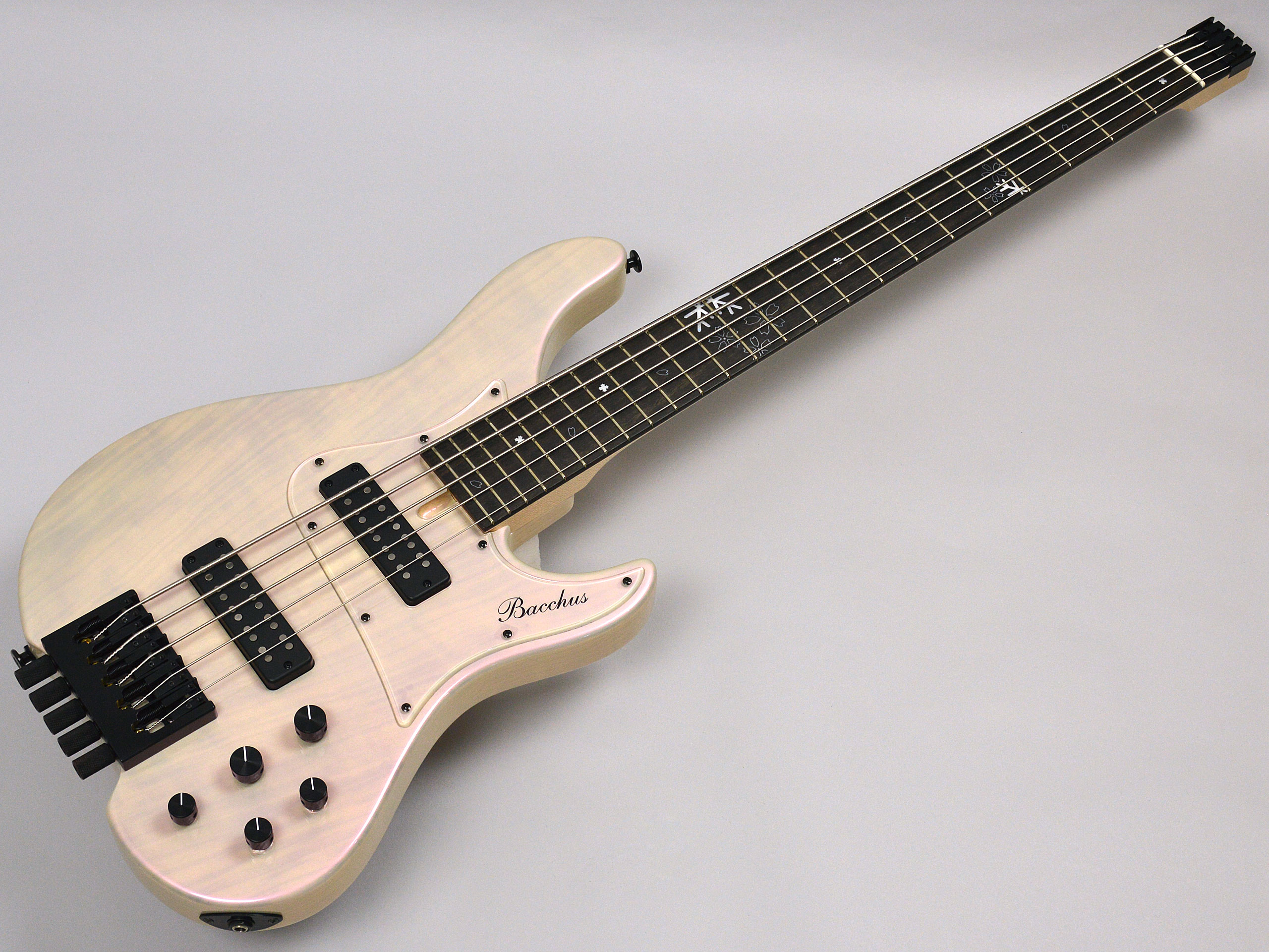 Bacchus woodline 5弦 エレキベース 桜
