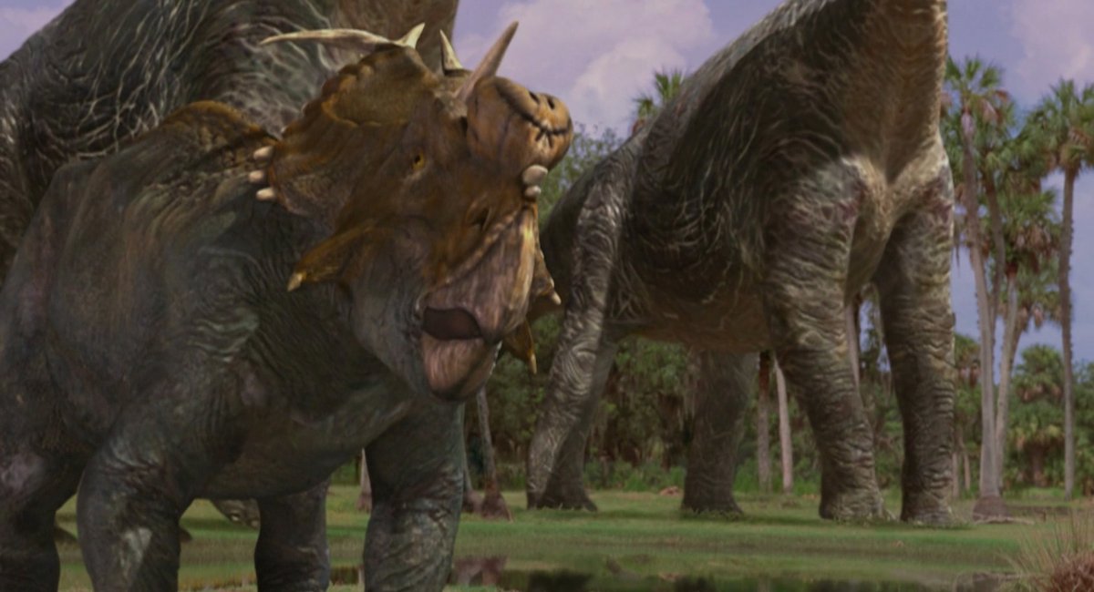 Some of the background uncharacterised herbivorous dinosaurs in Dinosaur (2000) are seriously solid as reconstructions. Those ceratopsids are pretty darn close to perfect!