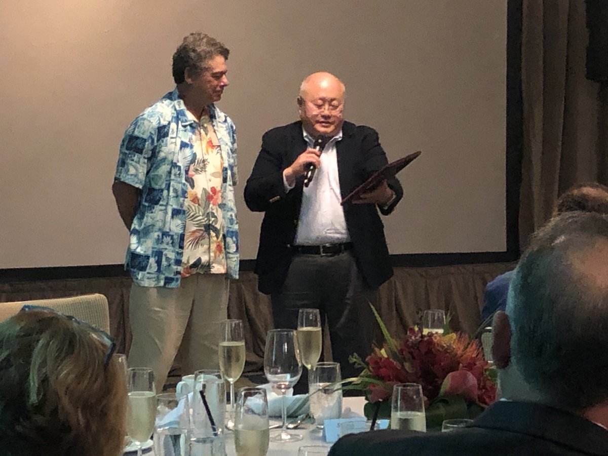 ldarrmoves's tweet photo. Charles Kim acknowledging Jay Simson for excellent service to ACEC LHT for more than 20 years. https://t.co/BS4EeO2ldQ