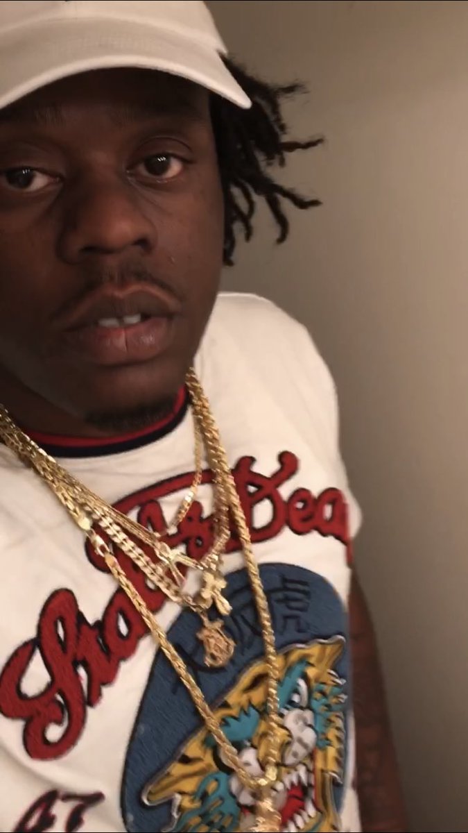 ClockedInRelle's tweet image. How u bumn sane? Came here wit lots of cash 🤟🏾⭐️🌙