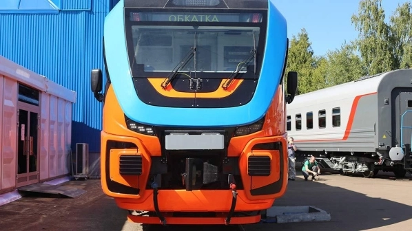 SaveATrain's tweet photo. From the factory directly to you - https://t.co/NJeUtcOKHi #trains #russia #shcherbinka #rzd #newtrain #railfactory #factory #mobility # https://t.co/pIXcDIjaO6