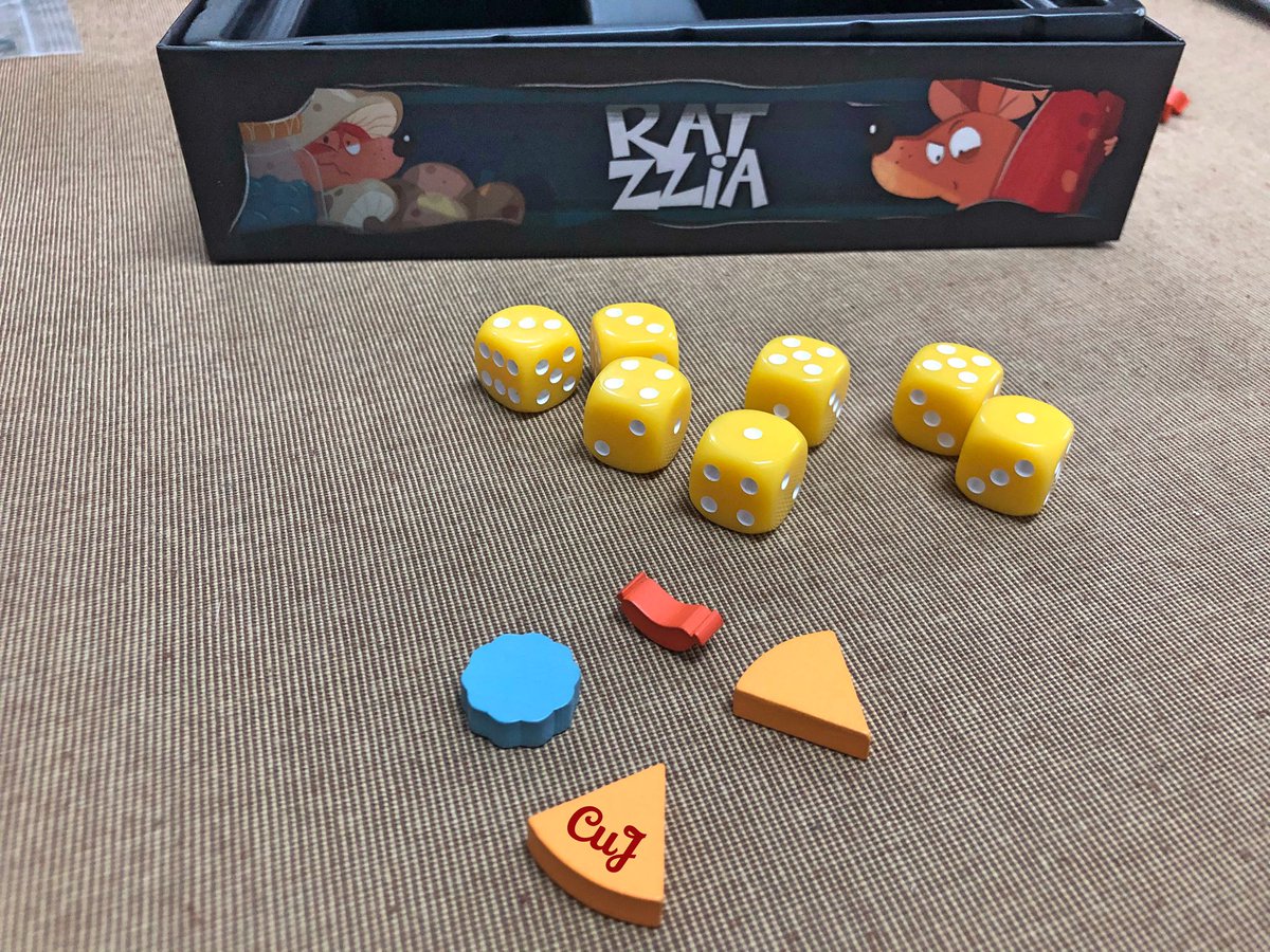 Cuentameunjuego's tweet photo. En el #LexDevirDay en la sede de @LexLudi nos dedicamos a saquear la cocina teniendo cuidado de no despertar al gato jugado a Ratzzia de @DevirIberia 

👥De 2 a 5 jugadores.
⏱30 minutos.
↘️A partir de 8 años.

#razzia #sophiawagner https://t.co/pss8VrGwcu