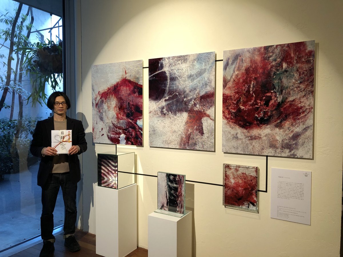 EMONPHOTO's tweet image. 【速報】9thEMON AWARD グランプリ決定!!
8名のファイナリストによるプレゼンテーションと厳正なる審査の結果、9thEMONAWARDのグランプリは大塚広幸さんに決定いたしました。大塚広幸さんには2020年6月末から3週間のグランプリ個展を開催して頂きます。どうぞご期待下さい !