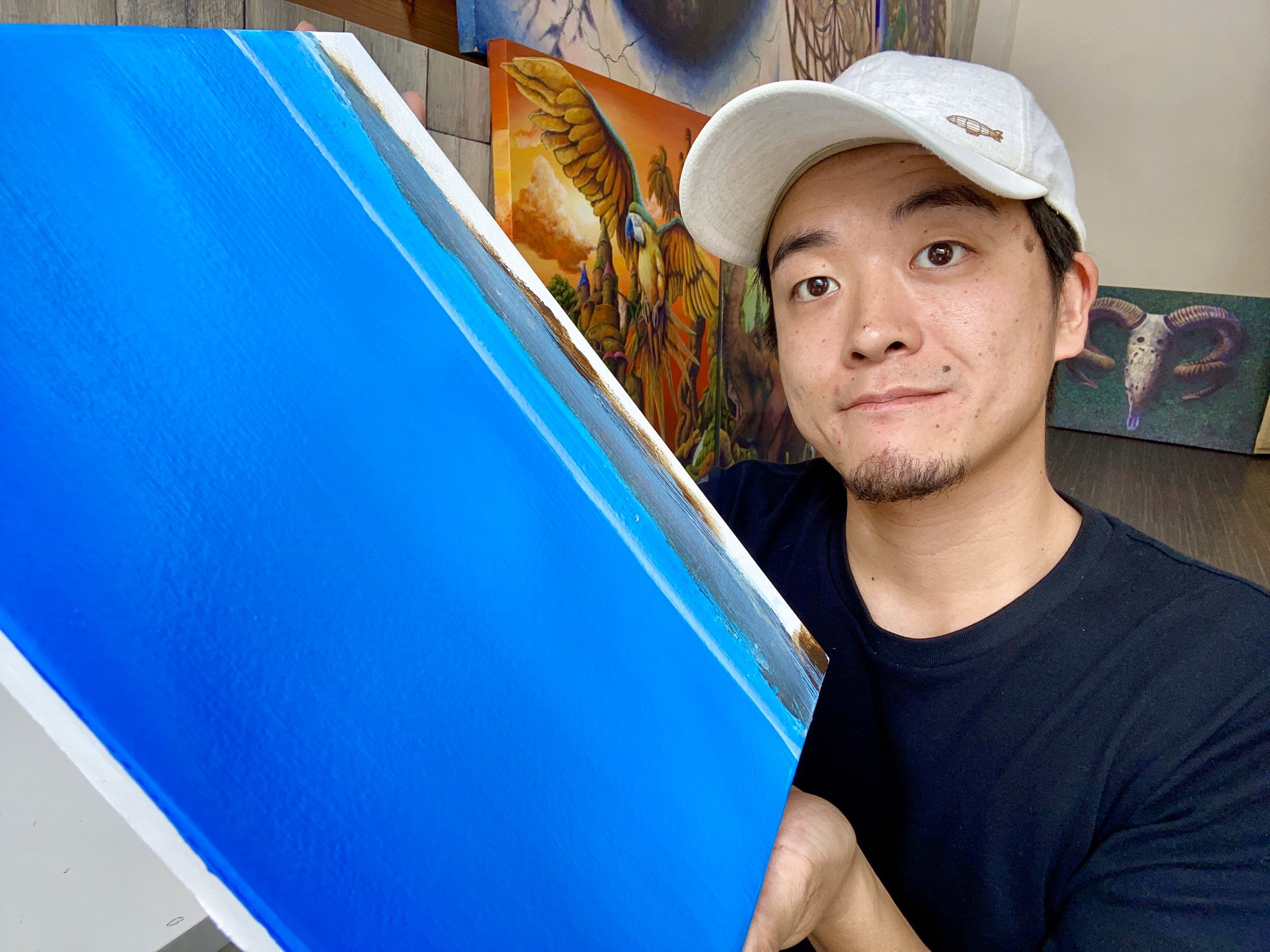 沖縄 画家プロデューサー ジンジン 画家zin アクリル絵の具でグラデーション描くの難しいと言う人もいたので今日はスムーズな グラデーションの描き方の動画を撮影しました 青空に利用できるしオレンジにすれば夕焼け空も描けます ただ青空は