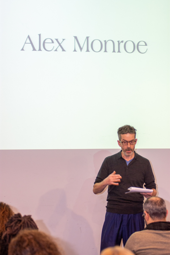 TheJewelleryCut's tweet photo. Such a packed room for our #TJCLive talk with @alexmonroe π² Alex was kind enough to give our visitors a masterclass in jewellery design. What tip did you think was most important?
#jewellery #fashion #jewelry #alexmonroejewellery #handmadeinengland #creatinglove #AlexMonroe https://t.co/nSGVo6nn8y