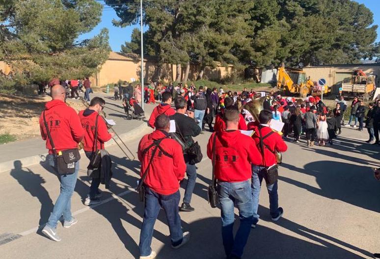 BIP_AM's tweet image. Como pasa el tiempo, este año se cumplen 8 años del nacimiento de #LaBIP 🎂🎶
👉 Arranquem #BIPersTour2020 fent ballar als més petits en la festa de carnestoltes del cole Muixara de @LaNuciaES i aquesta nit viatgem ✈️ fins Catalunya al Carnaval de @ajuntamentvng #SomCaramel 🍬🍭