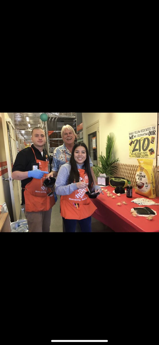 Kyle Comet tweet media