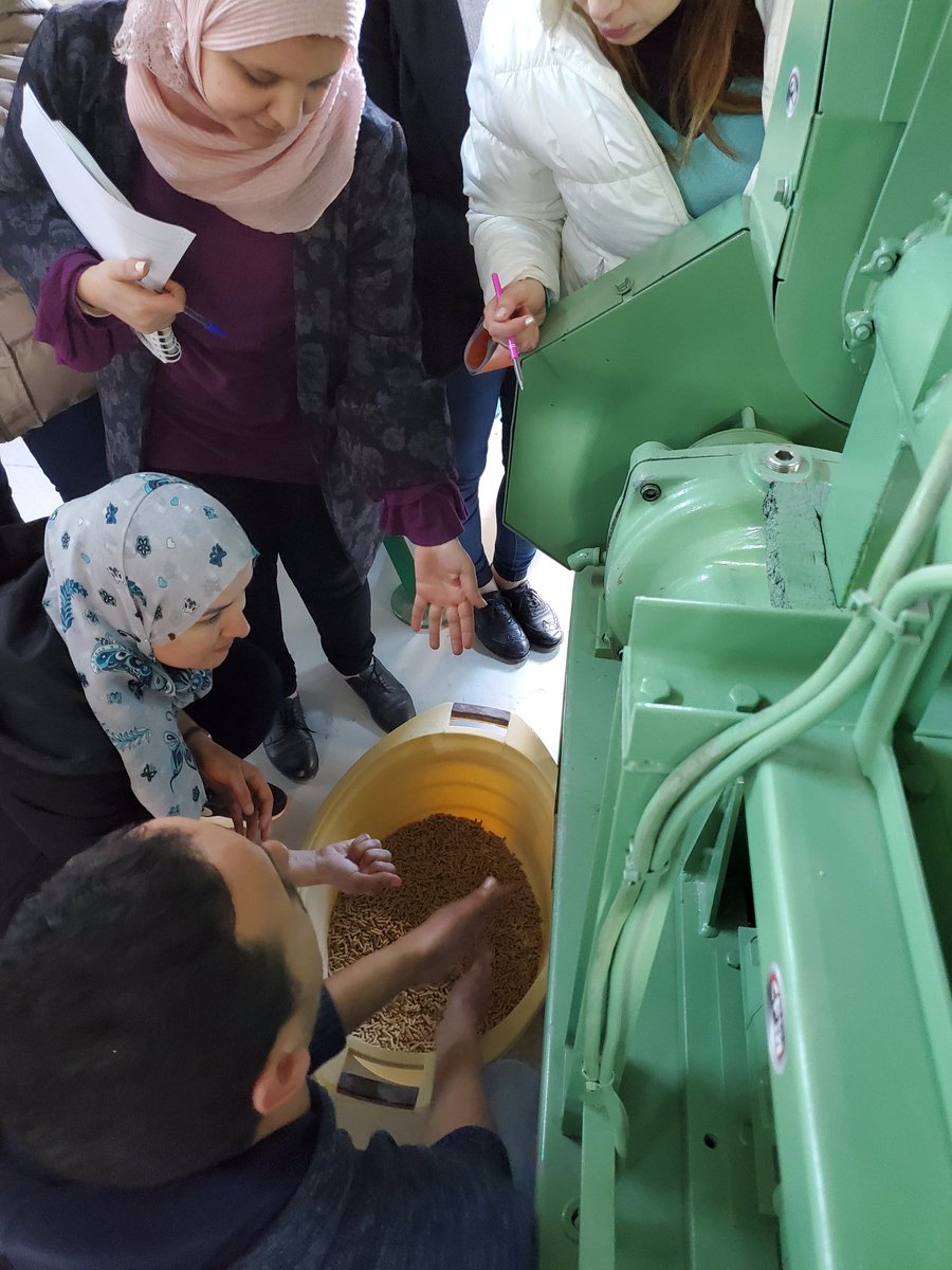 Hands-on training at new @USGC sponsored MEA Training Center for Feed Manufacturing in Tunisia includes sessions on quality measurement of grains &amp; feed ingredients using state-of-the-art NIR, formulating, batching and processing of feeds into mash &amp; pellets. #feedtechnology