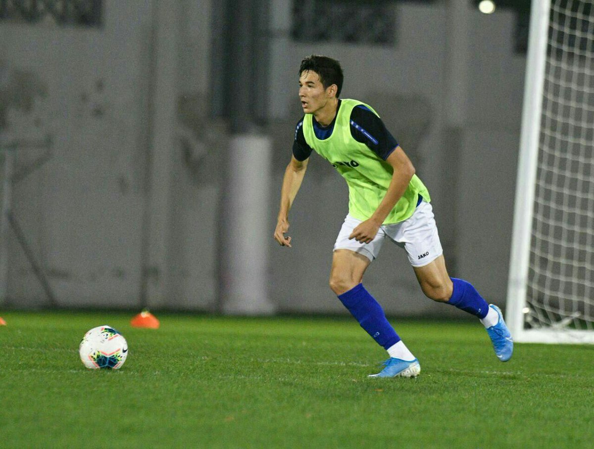 📋 🇺🇿 O‘zbekiston milliy terma jamoasi 🇦🇪 BAAdagi yig’in doirasida navbatdagi mashg’ulotini o’tkazdi. 

#MilliyJamoa #TeamUzbekistan