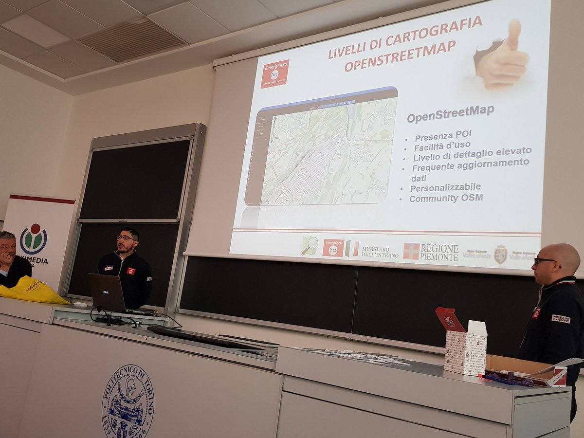 Ale_Zena_IT's tweet image. A #foss4g_it la Centrale Unica di Emergenza #NUE di Piemonte e VdA mostra come utilizza le mappe #OpenStreetMap