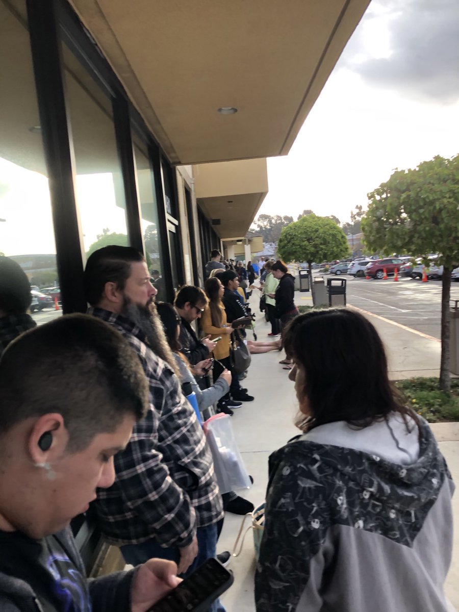 PhilBFox5's tweet image. #DMVRealID #WaitingGame #OpenOpenOpen #PowayOffice #WishMeLuck #SaturdayAmVibes #BlauerPowerIsTired #zzzzzzz