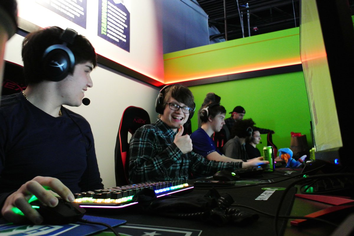 ChamplainLoL's tweet image. First game of the day vs. Sacred Heart University at Uptime Esports Invitational - Tune in for a full day of tournament matches 🔴 twitch.tv/ChamplainLoLgg !