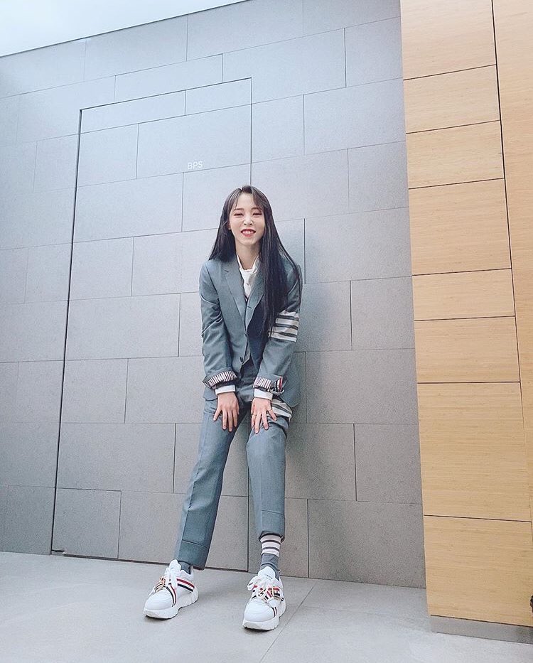 day 53 of 2020thom browne is making a big mistake if they don’t land a modelling contract for moonbyul