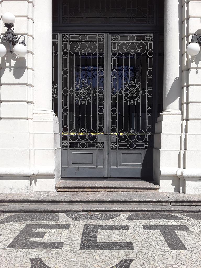 Outside the main Post Office in Niterói. The letters "ECT" stand for "Empresa (Brasileira) de Correios e Telégrafos", or "(Brazilian) Mail and Telgraph Conpany".