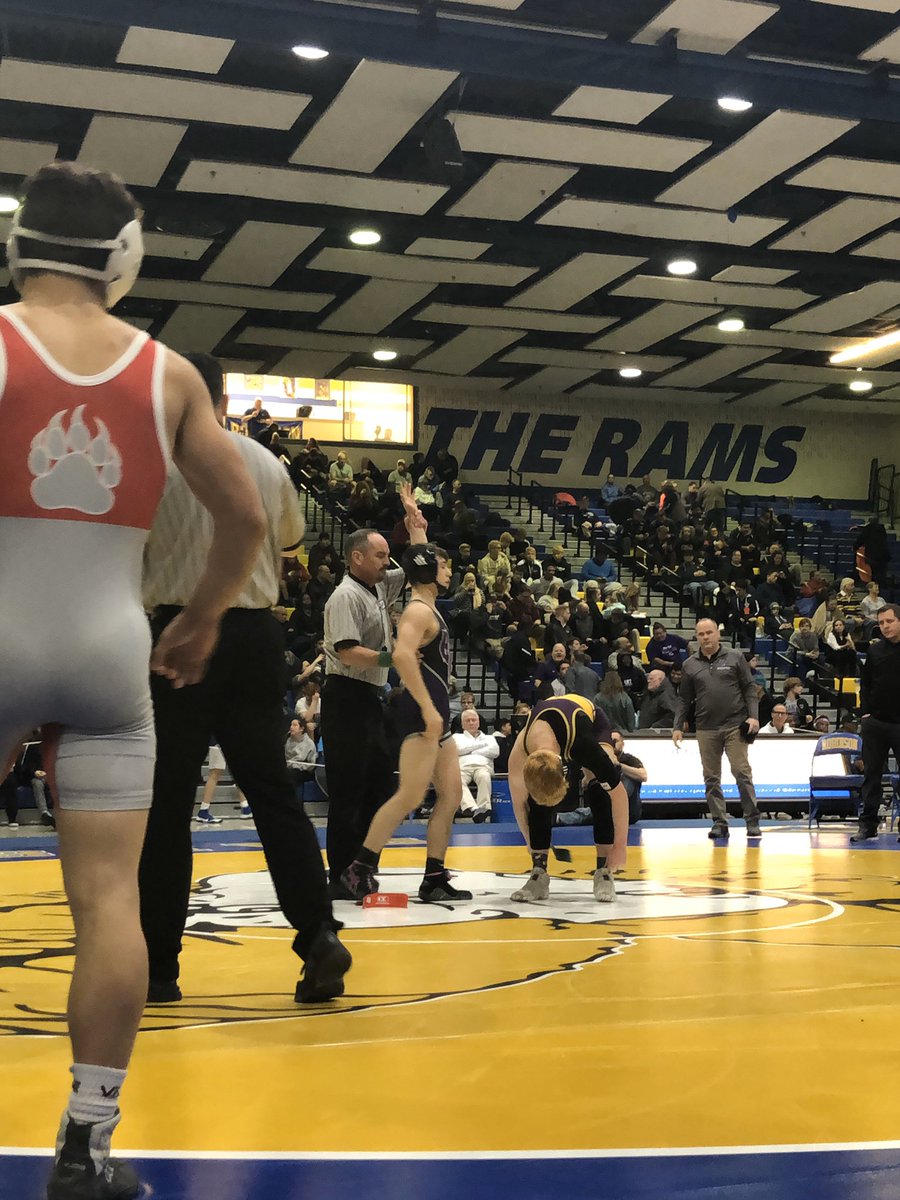 dunham's sports wrestling shoes