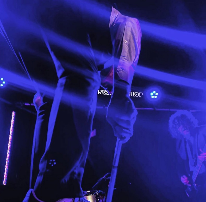 Thanks Birmingham, Glasgow &amp; Bristol,
It was a blast.
Tonight: Manchester tomorrow London
22/02 - Manchester @soupkitchenmcr
25/02 - London <a href="/CamdenAssembly/">Camden Assembly</a> 
Get tickets!
alttickets.com/the-inspector-…

(pix @TheNoizePodcast )
#wethepeopleofthesoil
#brothersinideals