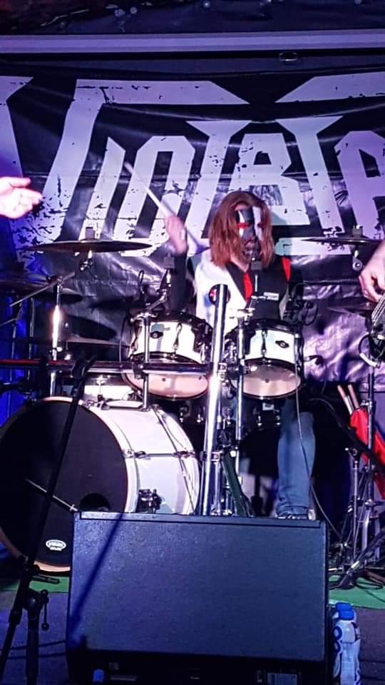 The man behind the kit that makes it all tick! When he blasts out a beat, he ain't qlowning around.  Ladies and gentlemen... QLOWN! \m/ 

(Very nice chap!)