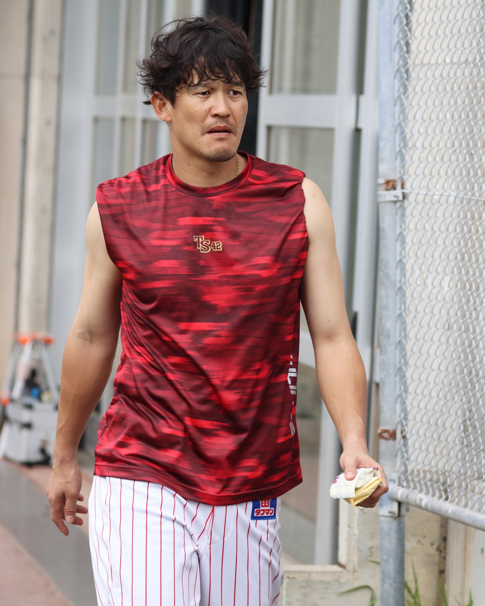 ヤクルトスワローズ 坂口智隆選手 アンダーシャツ ヤクルトスワローズ 坂口智隆選手 アンダーシャツ ヤクルト