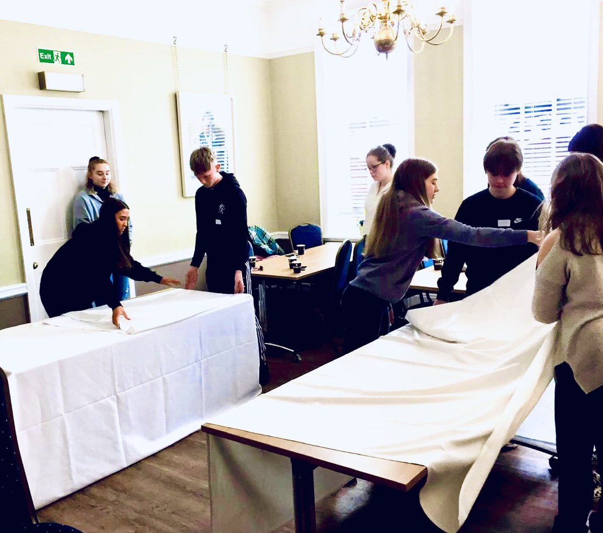 TimFurn's tweet image. The catering team making the most of the half term break to ‘polish’ up on the finer details of hospitality at @WellingtonUK @Welly_Master @IndiesSodexo @racarter98 @Jeremyalderton - well done Peter, Katie and Linda! 👍🏻