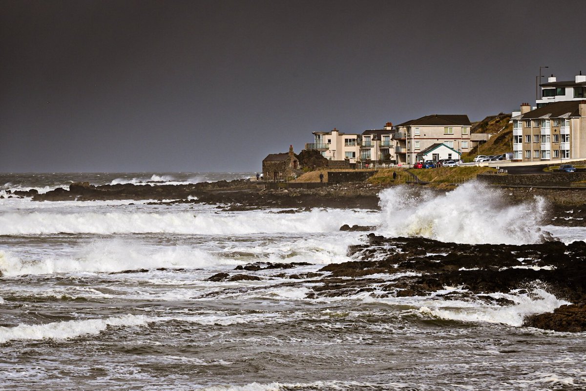 Over the past two weekends we’ve had #StormCiara and #StormDenis but it’s not looking much better today @WeatherCee 
What name has this one got? Taken between the showers in #Portstewart 
#NikonZ50 | 110mm
1/500s | f9 | ISO100